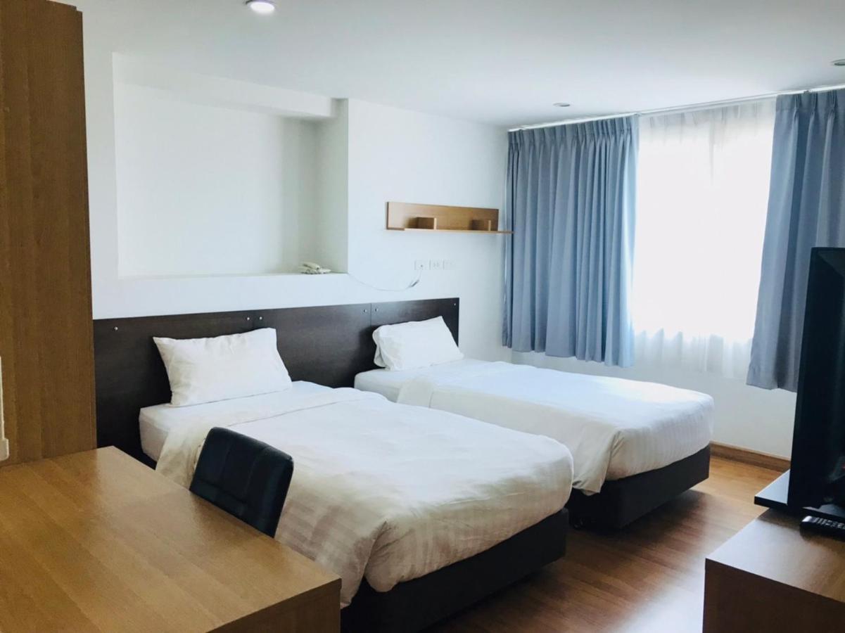 Winner Serviced Apartment Si Maha Phot Exterior photo
