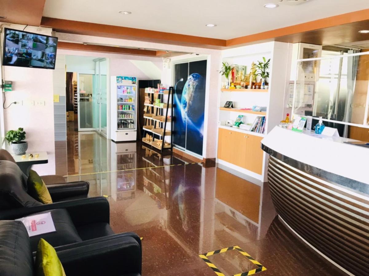 Winner Serviced Apartment Si Maha Phot Exterior photo