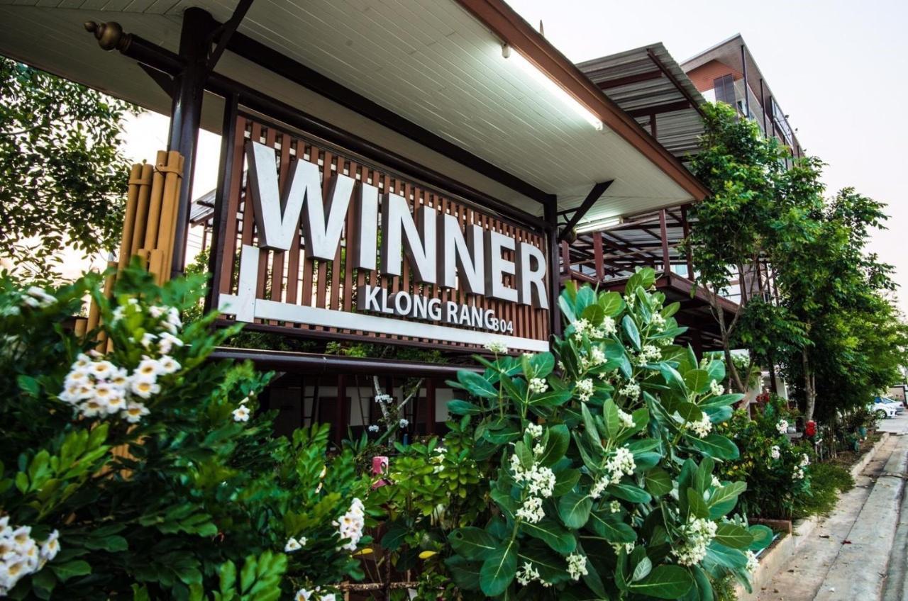 Winner Serviced Apartment Si Maha Phot Exterior photo