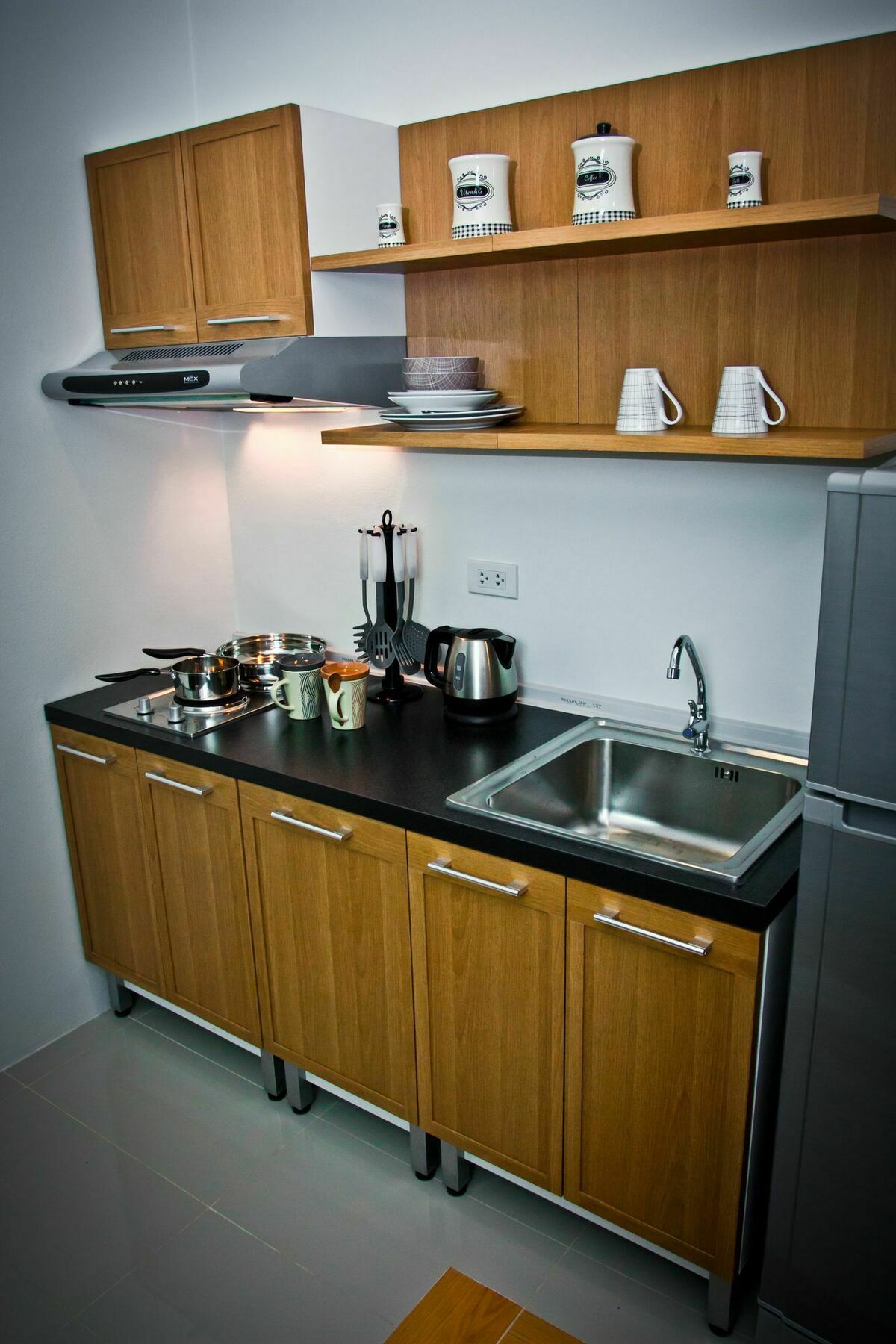 Winner Serviced Apartment Si Maha Phot Exterior photo