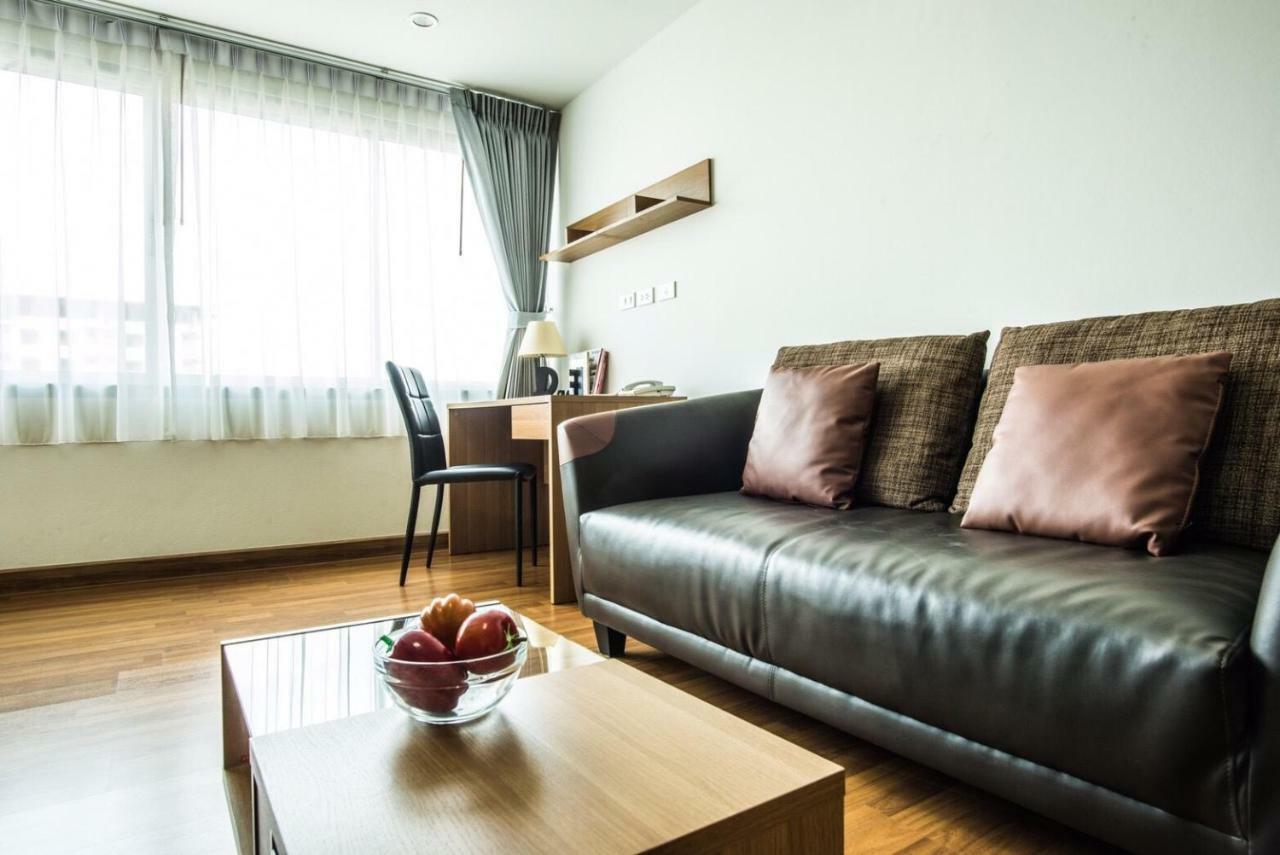 Winner Serviced Apartment Si Maha Phot Exterior photo